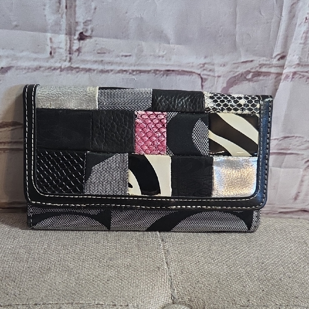Elegant Patchwork Wallet in Black, Pink, and Silver